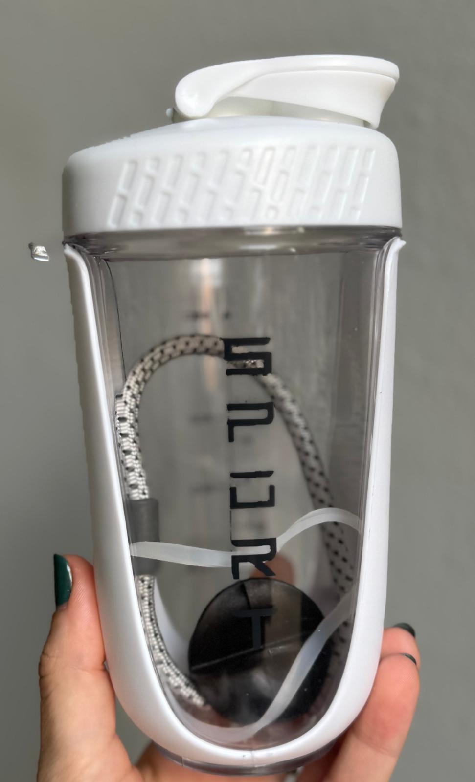 Small Shaker Bottle (White) 590 ml