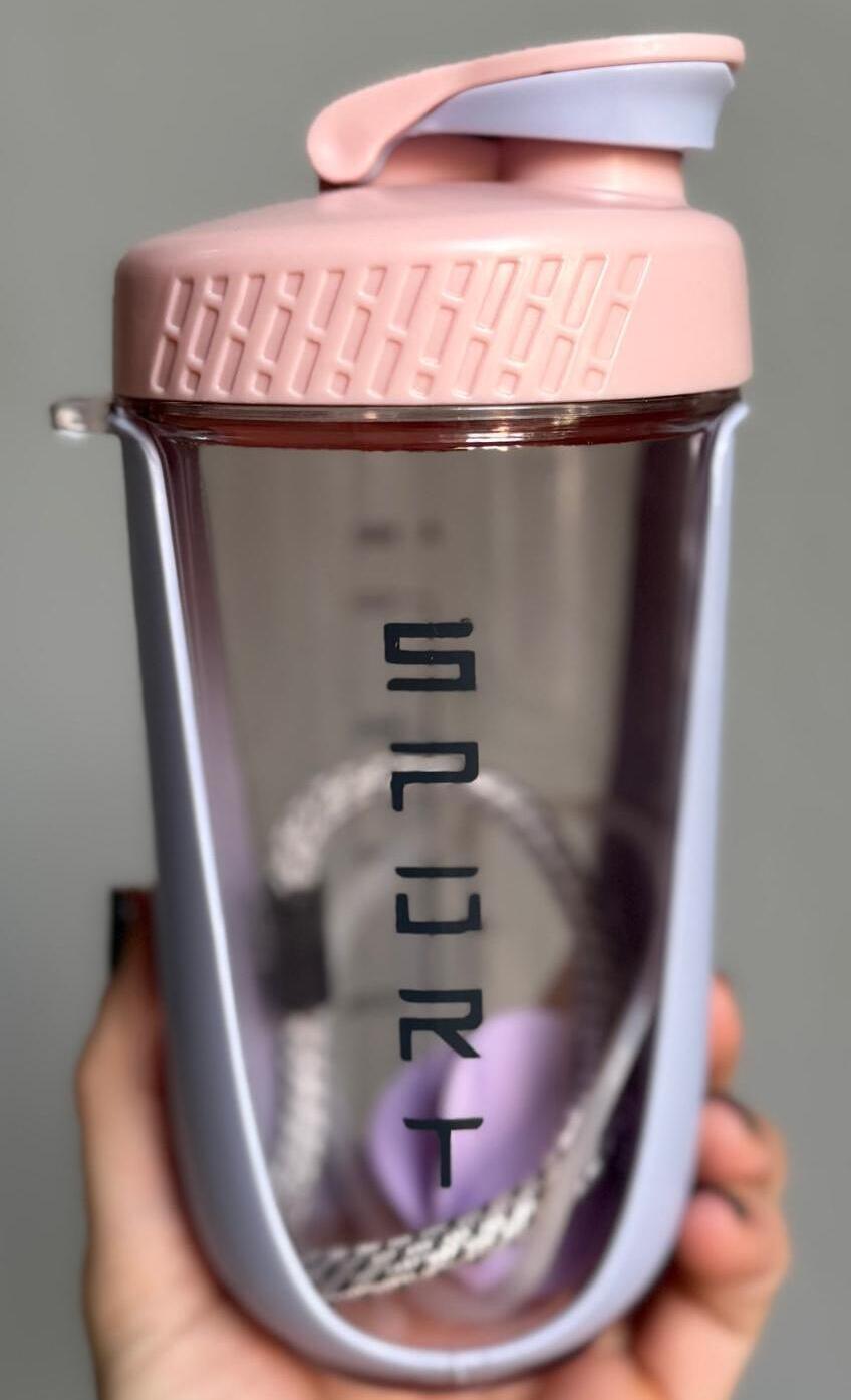 Small Shaker Bottle (Pink) 590 ml