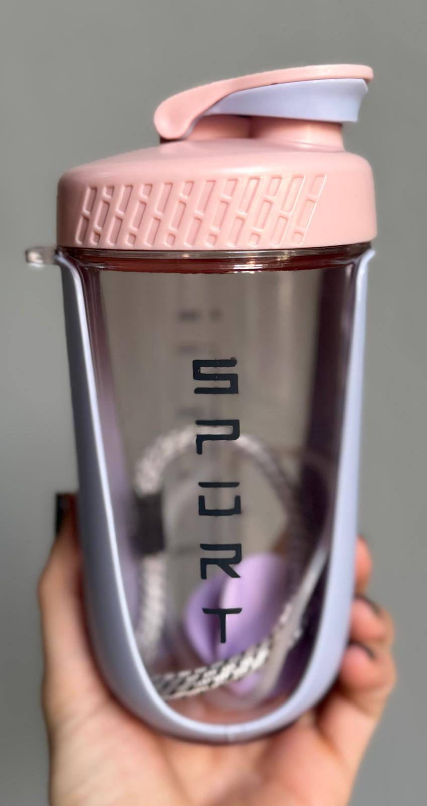 Small Shaker Bottle (Pink) 590 ml